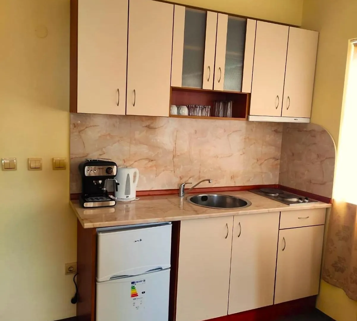 Доли Apartment Pomorie